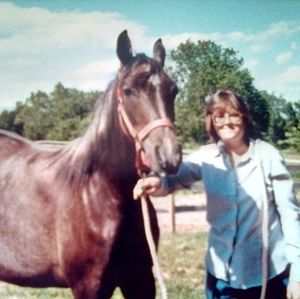 Meet your Posher, Cynthia